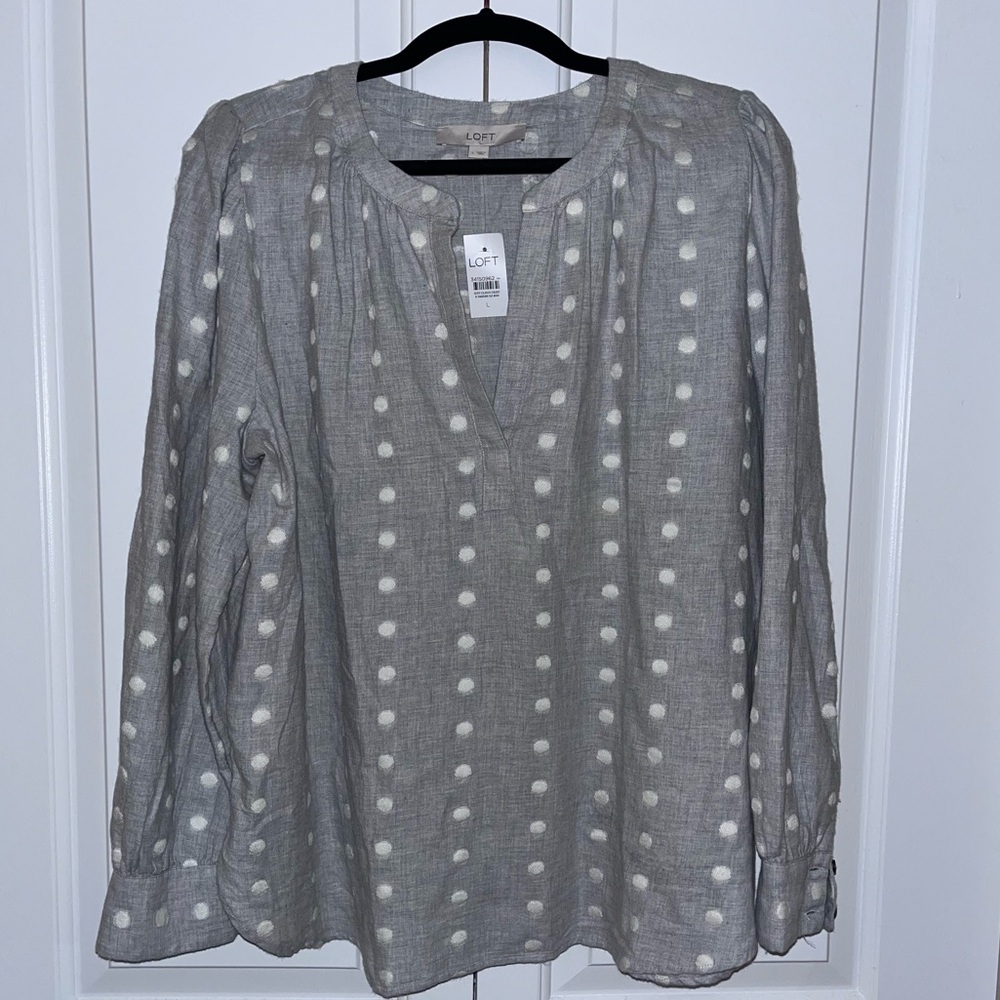 New with tags grey cotton split neck top with white polka dots from the LOFT!